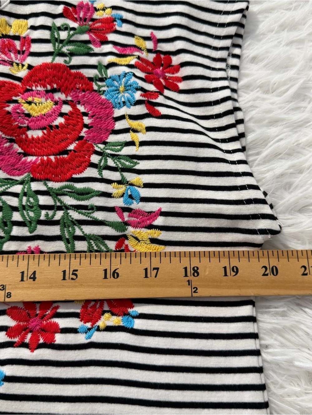 Savanna Jane Womens Striped Floral Embroidered Top Size Medium Sleeveless - Picture 4 of 7